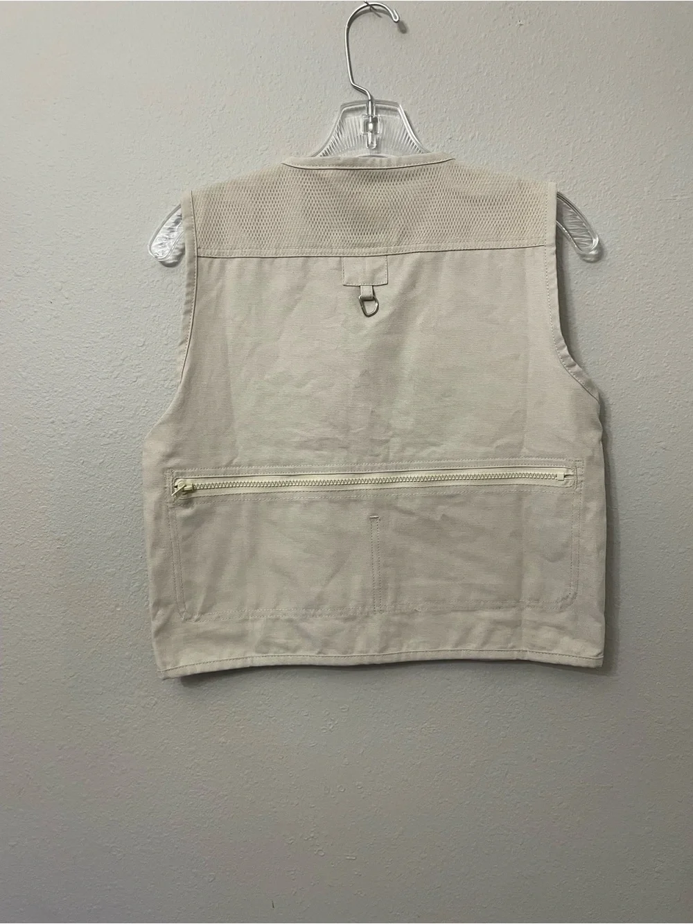 Bass Pro Shops Kids Vintage Khaki Utility Fishing Vest  SZ 7 Unisex EUC